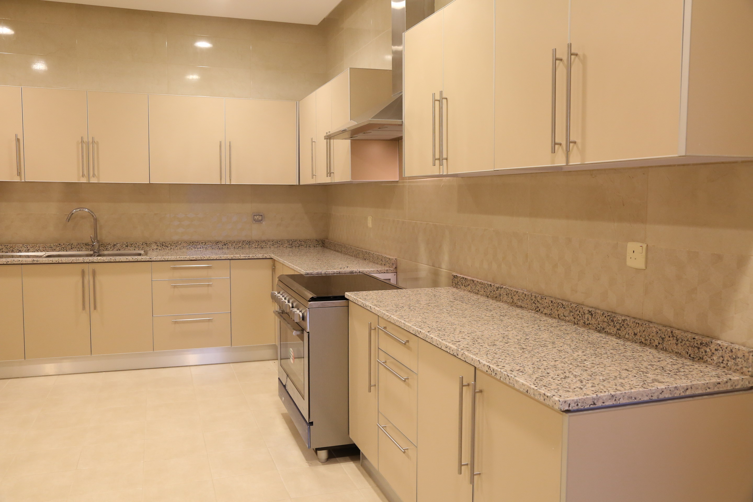 al siddiq villa kuwait Kitchen Counter