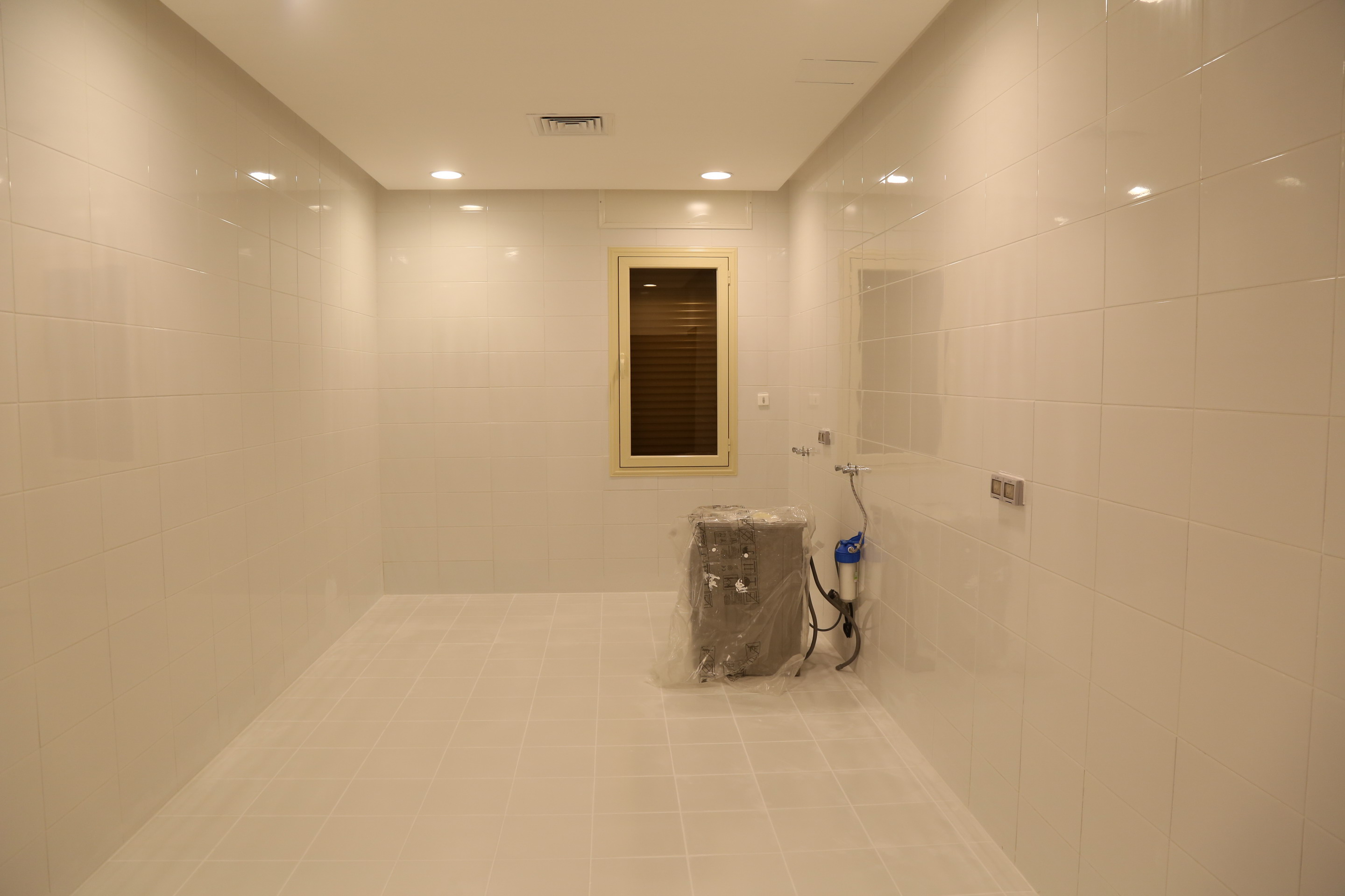 al siddiq villa kuwait laundry Room