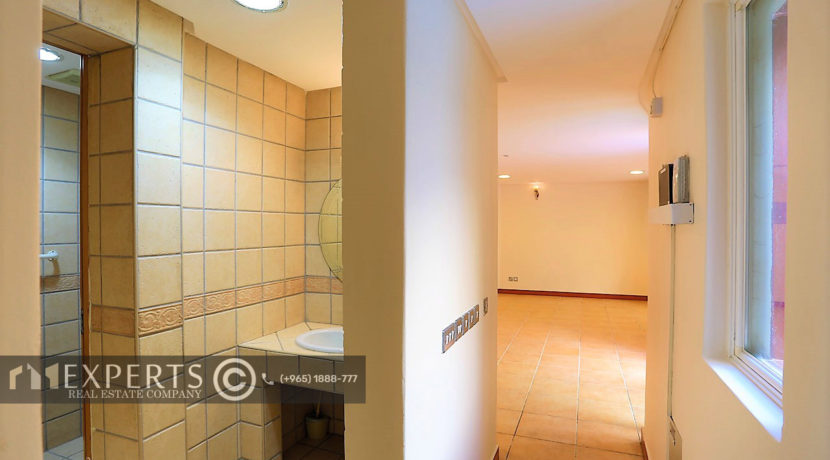 10-GF-Mubaral-Alkabeer-Villa-CREntrance