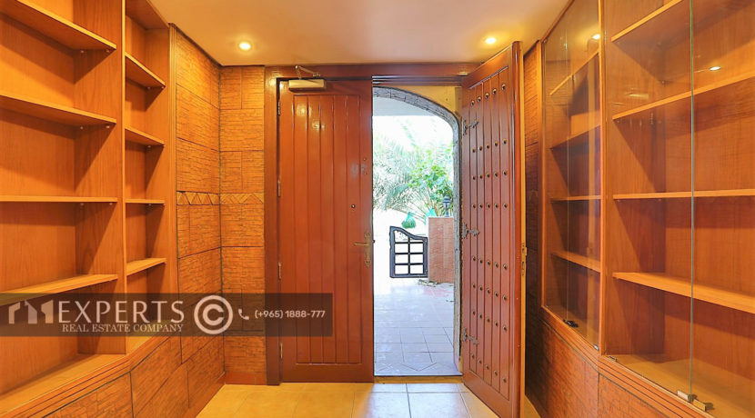 24-GF-Mubaral-Alkabeer-Villa-Entrance4