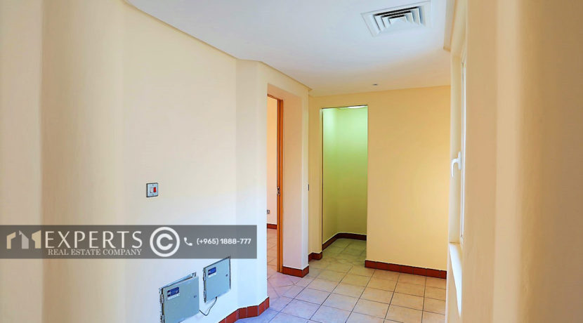 25-1st-Mubaral-Alkabeer-Villa-Corridor